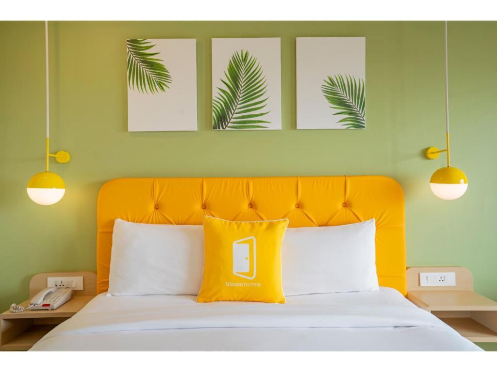 Bloom Hotel - Dona Paula Panaji Room photo