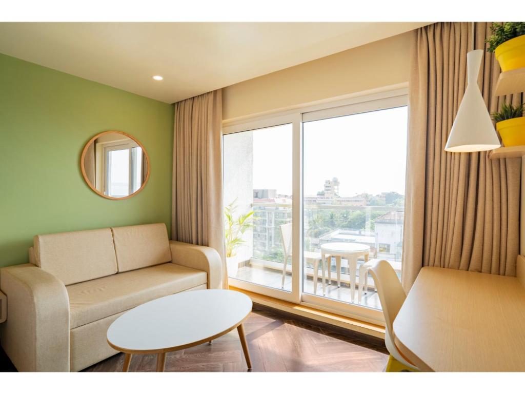 Bloom Hotel - Dona Paula Panaji Room photo