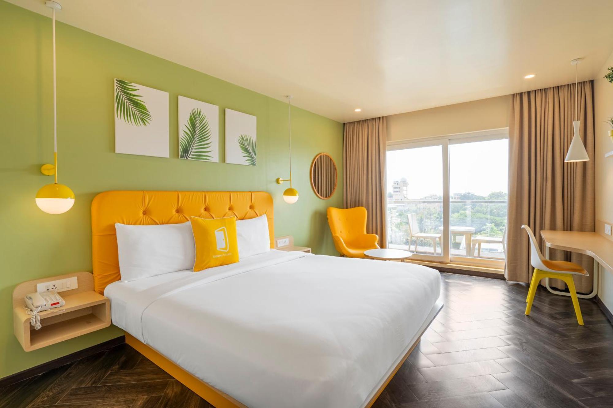 Bloom Hotel - Dona Paula Panaji Room photo